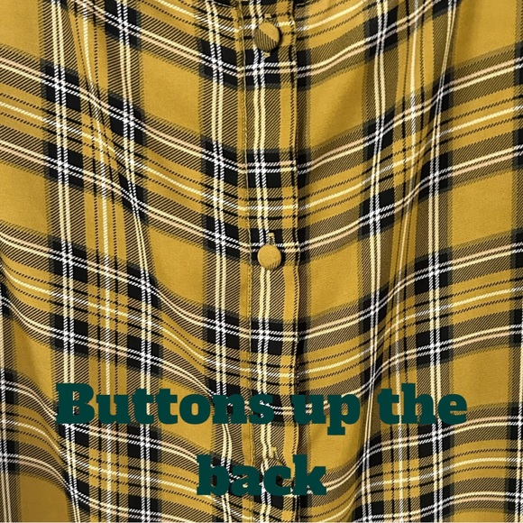 Torrid blouse - Picture 2 of 7